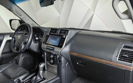 Toyota Land Cruiser Prado 150 рестайлинг 2, 2018 год, 5 450 000 рублей, 13 фотография