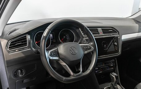 Volkswagen Tiguan II, 2021 год, 2 844 000 рублей, 5 фотография