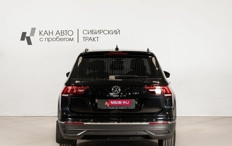 Volkswagen Tiguan II, 2021 год, 2 844 000 рублей, 4 фотография