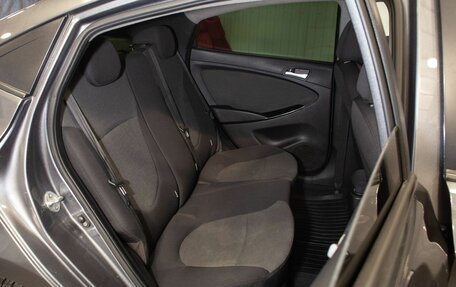 Hyundai Solaris II рестайлинг, 2011 год, 740 000 рублей, 33 фотография