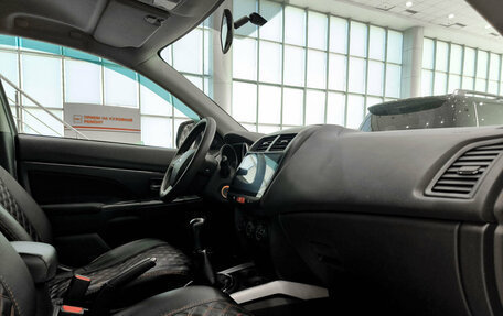 Mitsubishi ASX I рестайлинг, 2013 год, 1 100 000 рублей, 13 фотография