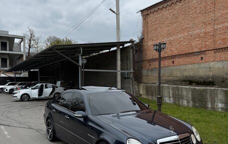 Mercedes-Benz E-Класс, 2003 год, 1 300 000 рублей, 5 фотография