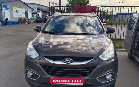 Hyundai ix35 I рестайлинг, 2013 год, 950 000 рублей, 2 фотография