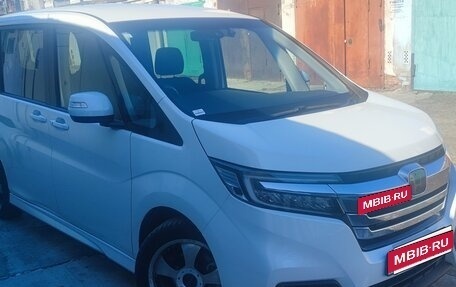 Honda Stepwgn IV, 2021 год, 2 550 000 рублей, 6 фотография