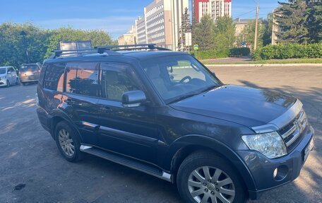 Mitsubishi Pajero IV, 2008 год, 1 470 000 рублей, 3 фотография