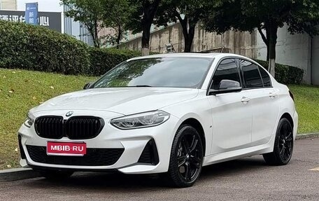 BMW 1 серия, 2022 год, 1 614 000 рублей, 1 фотография