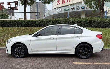 BMW 1 серия, 2022 год, 1 614 000 рублей, 3 фотография
