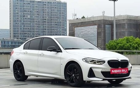 BMW 1 серия, 2022 год, 1 560 000 рублей, 3 фотография