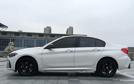 BMW 1 серия, 2022 год, 1 560 000 рублей, 21 фотография