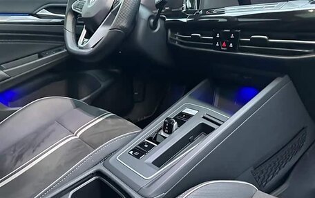 Volkswagen Golf VIII, 2022 год, 1 680 000 рублей, 20 фотография