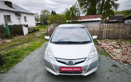 Honda Fit III, 2010 год, 720 000 рублей, 1 фотография