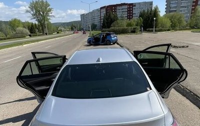 Toyota Crown, 2022 год, 3 800 000 рублей, 1 фотография