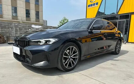 BMW 3 серия, 2023 год, 2 700 000 рублей, 1 фотография