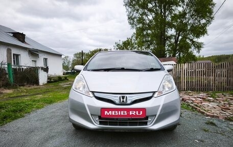 Honda Fit III, 2010 год, 720 000 рублей, 2 фотография