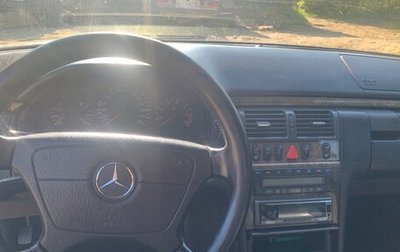 Mercedes-Benz E-Класс, 1999 год, 300 000 рублей, 1 фотография