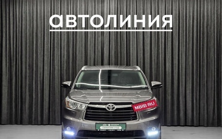 Toyota Highlander III, 2014 год, 2 649 000 рублей, 1 фотография