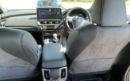 Toyota Crown, 2022 год, 3 800 000 рублей, 4 фотография