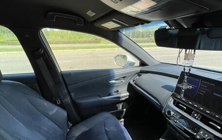 Toyota Crown, 2022 год, 3 800 000 рублей, 24 фотография