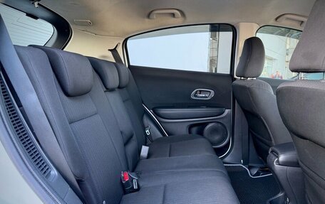 Honda Vezel, 2014 год, 1 350 000 рублей, 24 фотография