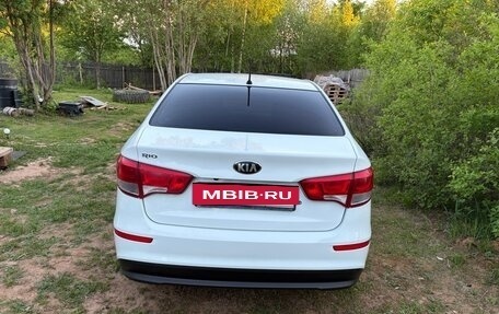 KIA Rio III рестайлинг, 2015 год, 680 000 рублей, 2 фотография