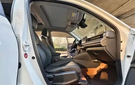 Honda Vezel, 2022 год, 1 370 000 рублей, 16 фотография