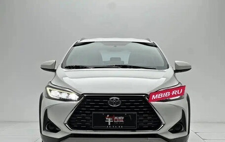 Toyota Yaris XP150 рестайлинг, 2022 год, 1 128 018 рублей, 2 фотография