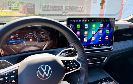 Volkswagen Tiguan, 2024 год, 4 450 000 рублей, 9 фотография