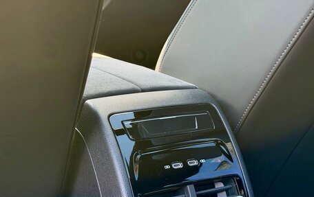 Volkswagen Tiguan, 2024 год, 4 450 000 рублей, 14 фотография
