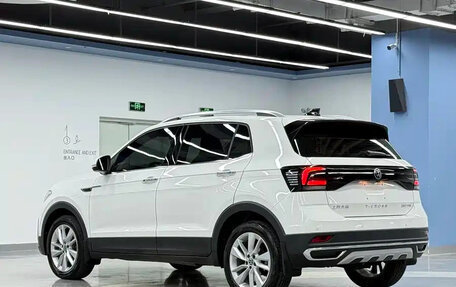 Volkswagen T-Cross I, 2022 год, 1 440 000 рублей, 5 фотография