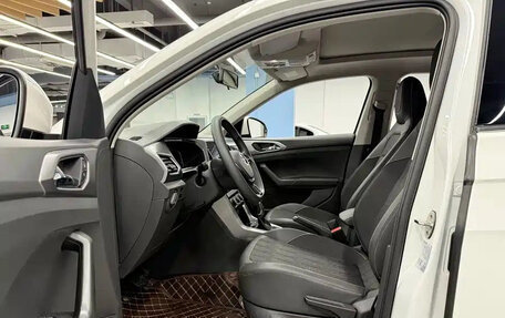 Volkswagen T-Cross I, 2022 год, 1 440 000 рублей, 11 фотография