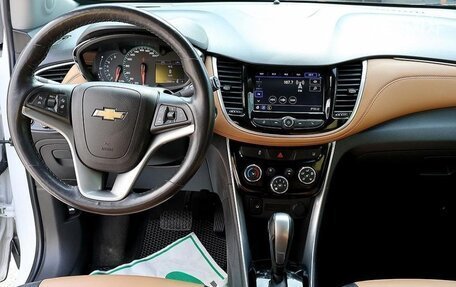Chevrolet Trax, 2022 год, 1 220 000 рублей, 6 фотография
