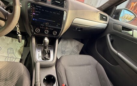 Volkswagen Jetta VI, 2012 год, 800 000 рублей, 5 фотография