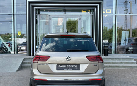 Volkswagen Tiguan II, 2017 год, 2 300 000 рублей, 5 фотография