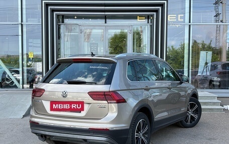 Volkswagen Tiguan II, 2017 год, 2 300 000 рублей, 4 фотография
