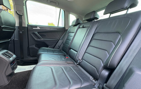 Volkswagen Tiguan II, 2017 год, 2 300 000 рублей, 15 фотография
