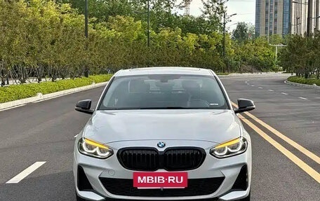 BMW 1 серия, 2022 год, 1 150 000 рублей, 2 фотография