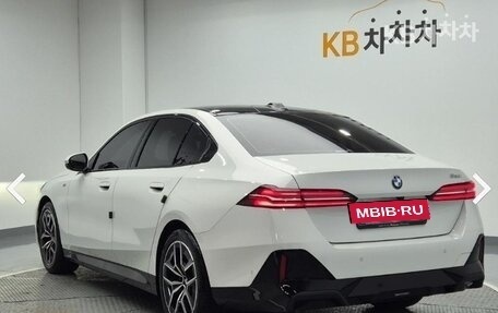 BMW 5 серия, 2025 год, 6 030 210 рублей, 2 фотография
