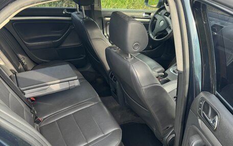 Volkswagen Jetta VI, 2005 год, 700 000 рублей, 18 фотография