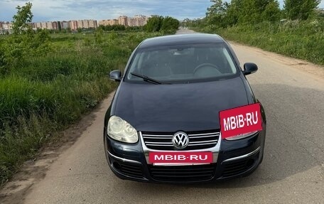 Volkswagen Jetta VI, 2005 год, 700 000 рублей, 2 фотография
