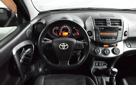 Toyota RAV4, 2011 год, 1 360 000 рублей, 12 фотография