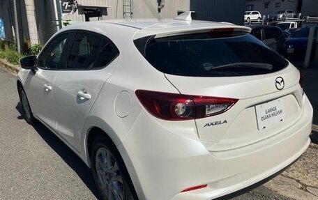 Mazda Axela, 2017 год, 930 000 рублей, 4 фотография