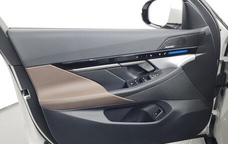 BMW 5 серия, 2024 год, 5 241 010 рублей, 14 фотография