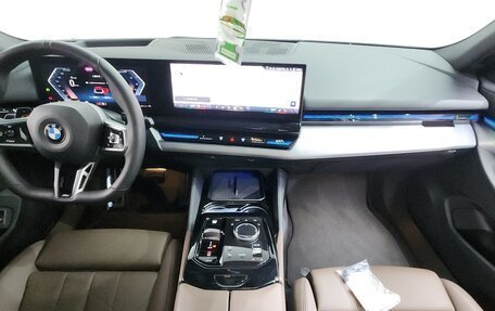 BMW 5 серия, 2024 год, 5 241 010 рублей, 10 фотография