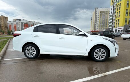 KIA Rio IV, 2020 год, 1 550 000 рублей, 4 фотография
