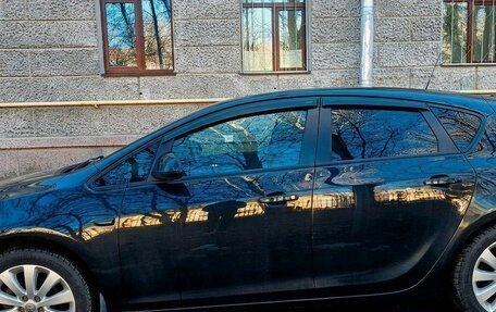 Opel Astra J, 2014 год, 860 000 рублей, 4 фотография