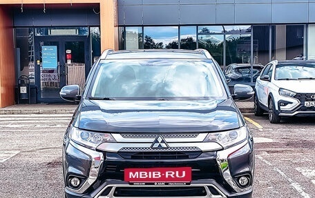 Mitsubishi Outlander III рестайлинг 3, 2020 год, 2 281 081 рублей, 3 фотография