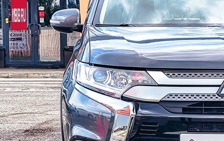 Mitsubishi Outlander III рестайлинг 3, 2020 год, 2 281 081 рублей, 5 фотография