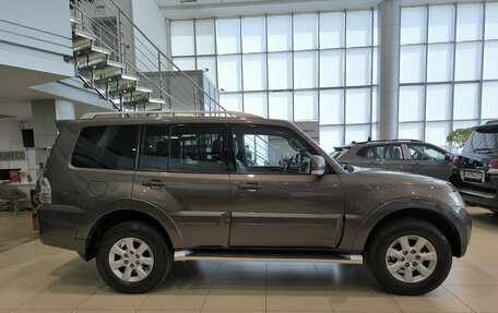 Mitsubishi Pajero IV, 2011 год, 1 650 000 рублей, 5 фотография