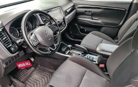 Mitsubishi Outlander III рестайлинг 3, 2020 год, 2 281 081 рублей, 12 фотография