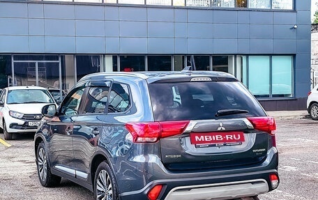 Mitsubishi Outlander III рестайлинг 3, 2020 год, 2 281 081 рублей, 8 фотография